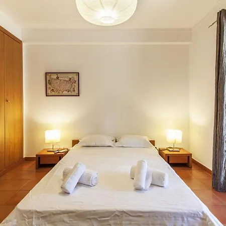 Magnolia Luxo - Lovely Private 3 Bedroom - Private Swimming Pool - Large Garden - Pool T Βίλα