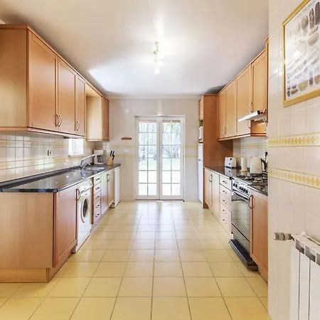 Magnolia Luxo - Lovely Private 3 Bedroom - Private Swimming Pool - Large Garden - Pool T *