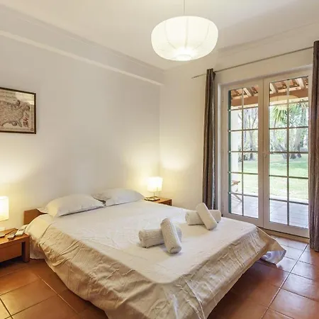 Magnolia Luxo - Lovely Private 3 Bedroom - Private Swimming Pool - Large Garden - Pool T Villa Lisbon